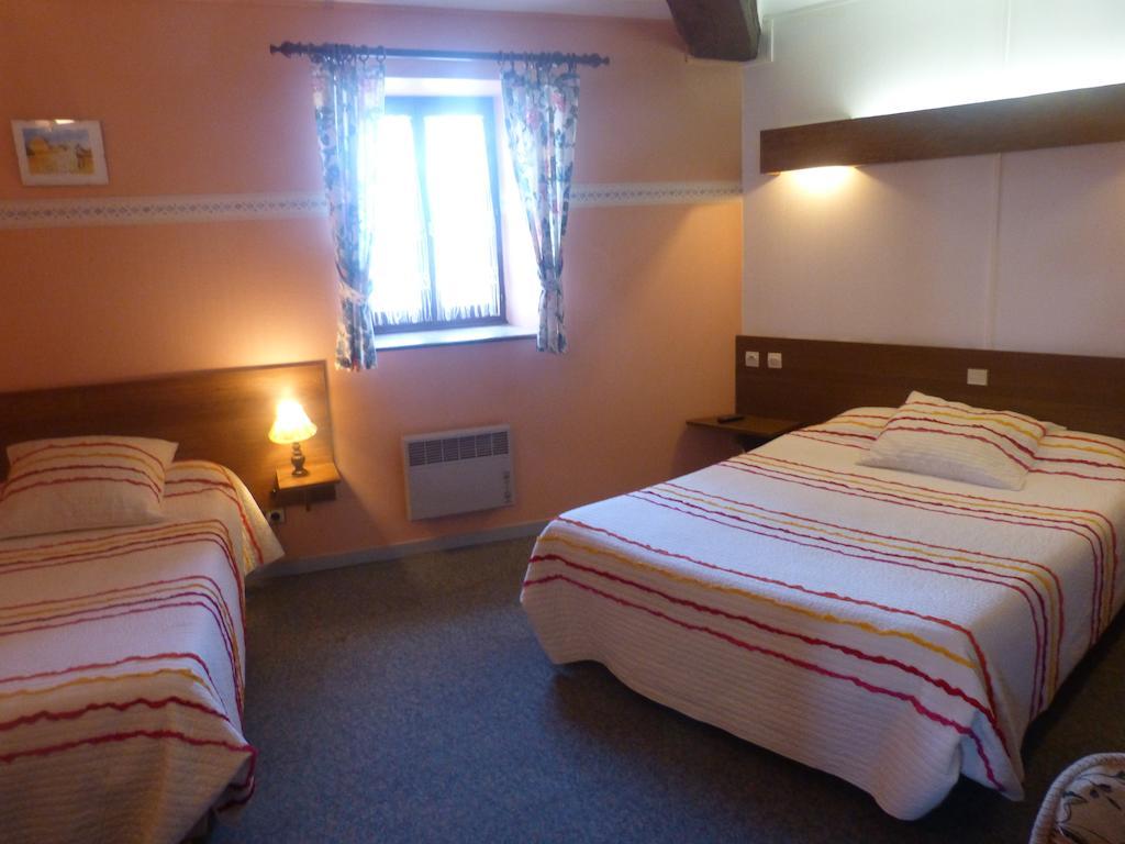 Hotel du Donjon Champlitte-et-le-Prélot Extérieur photo